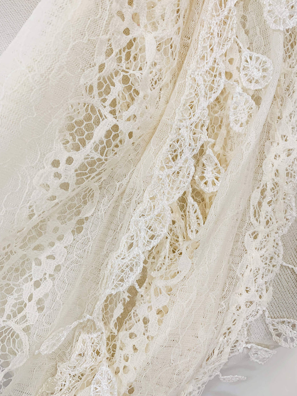JC014906 Gorgeous Elegant lace Infinity Scarf