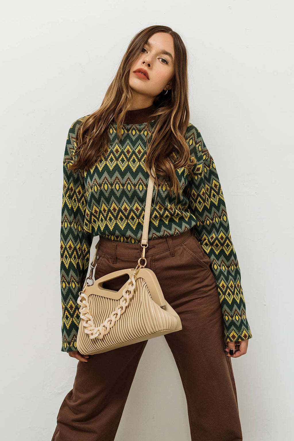 EH2251 Remy Pleated Frame Bag w/ Chain Strap