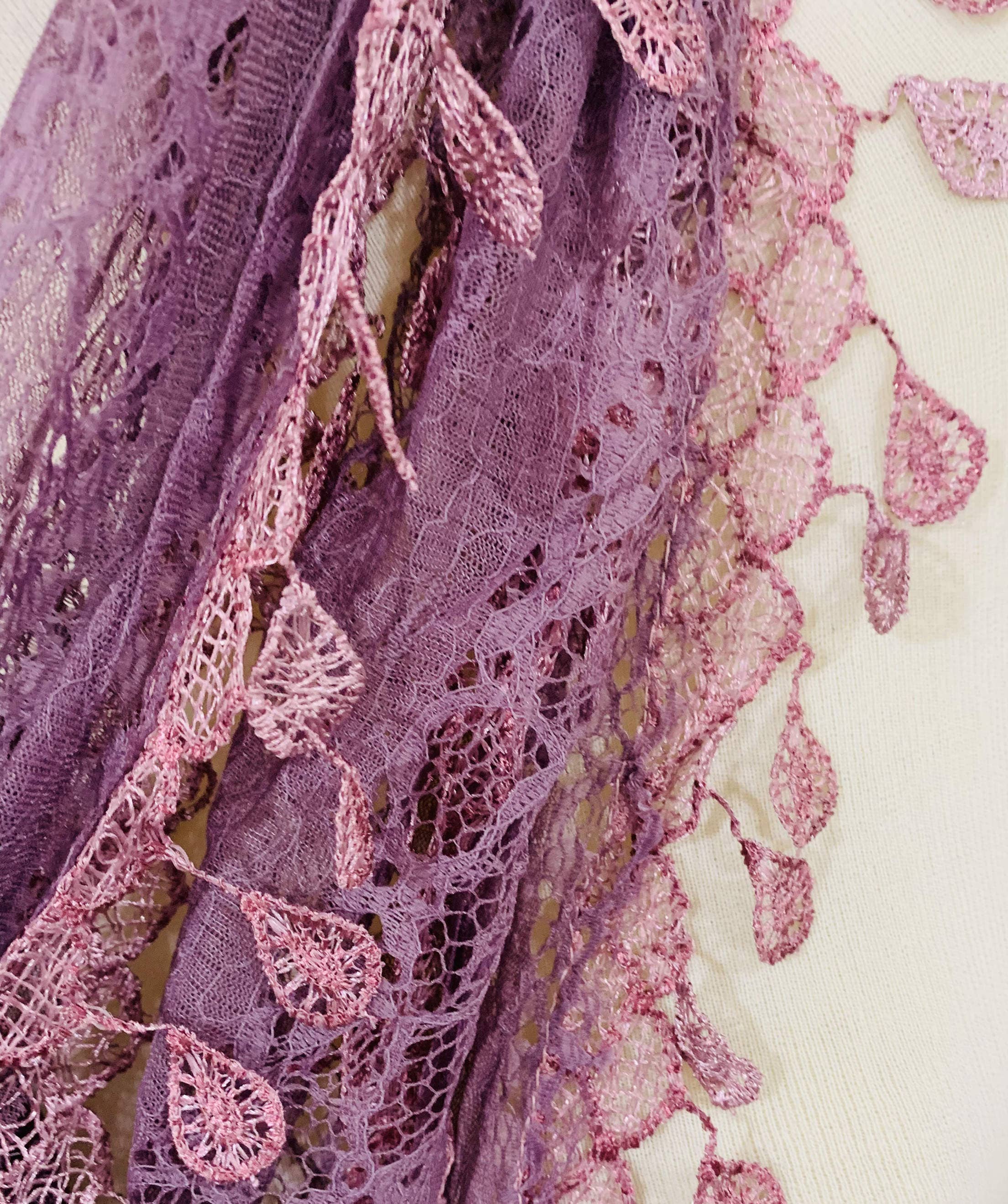 JC014906 Gorgeous Elegant lace Infinity Scarf