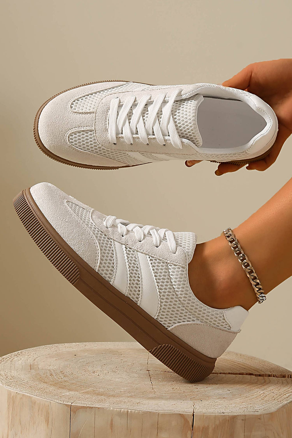 Breathable Mesh Patchwork Lace Up Flat Shoes