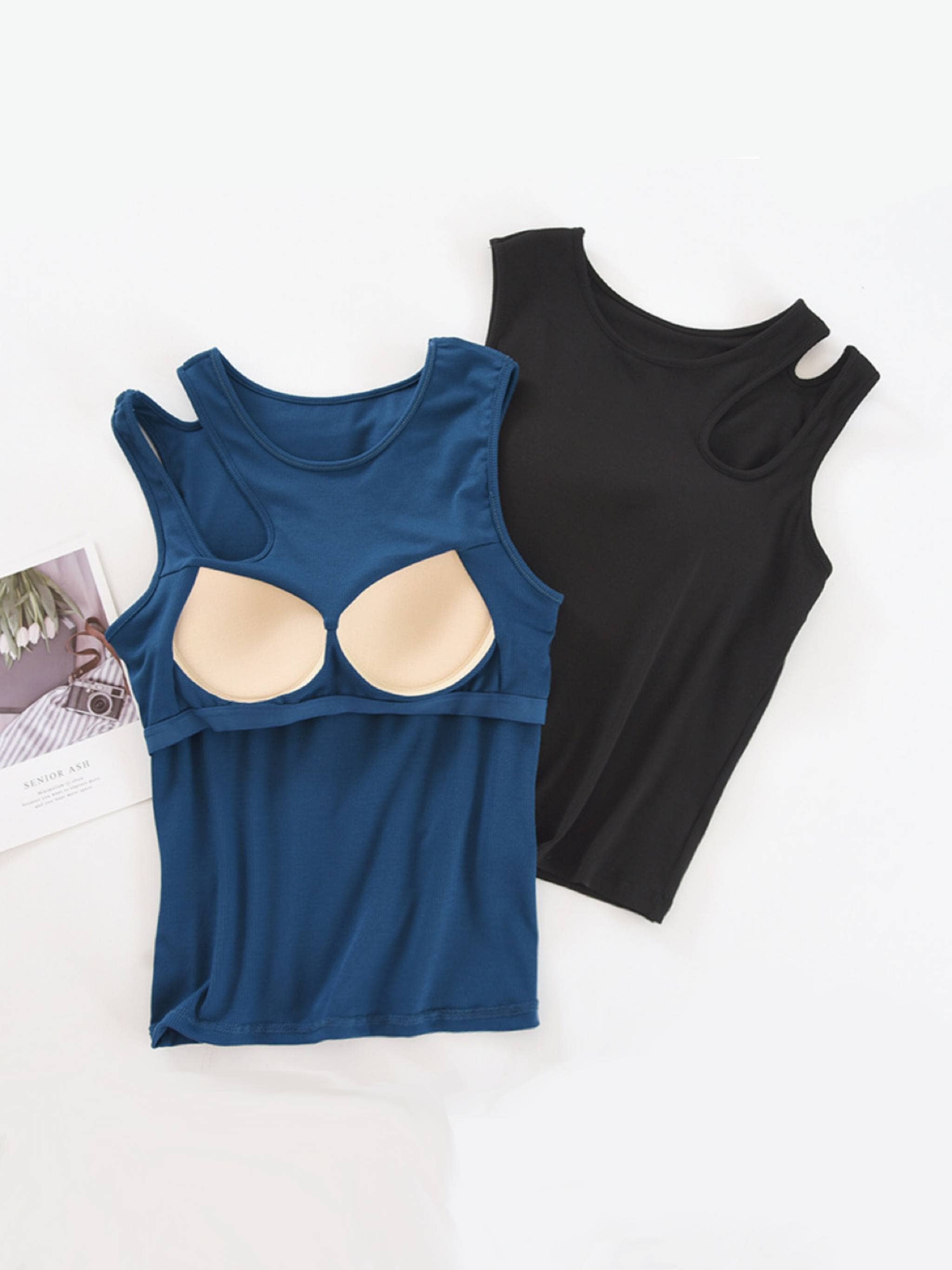Shoulder cutout round neck rib knit built-in bra tank top
