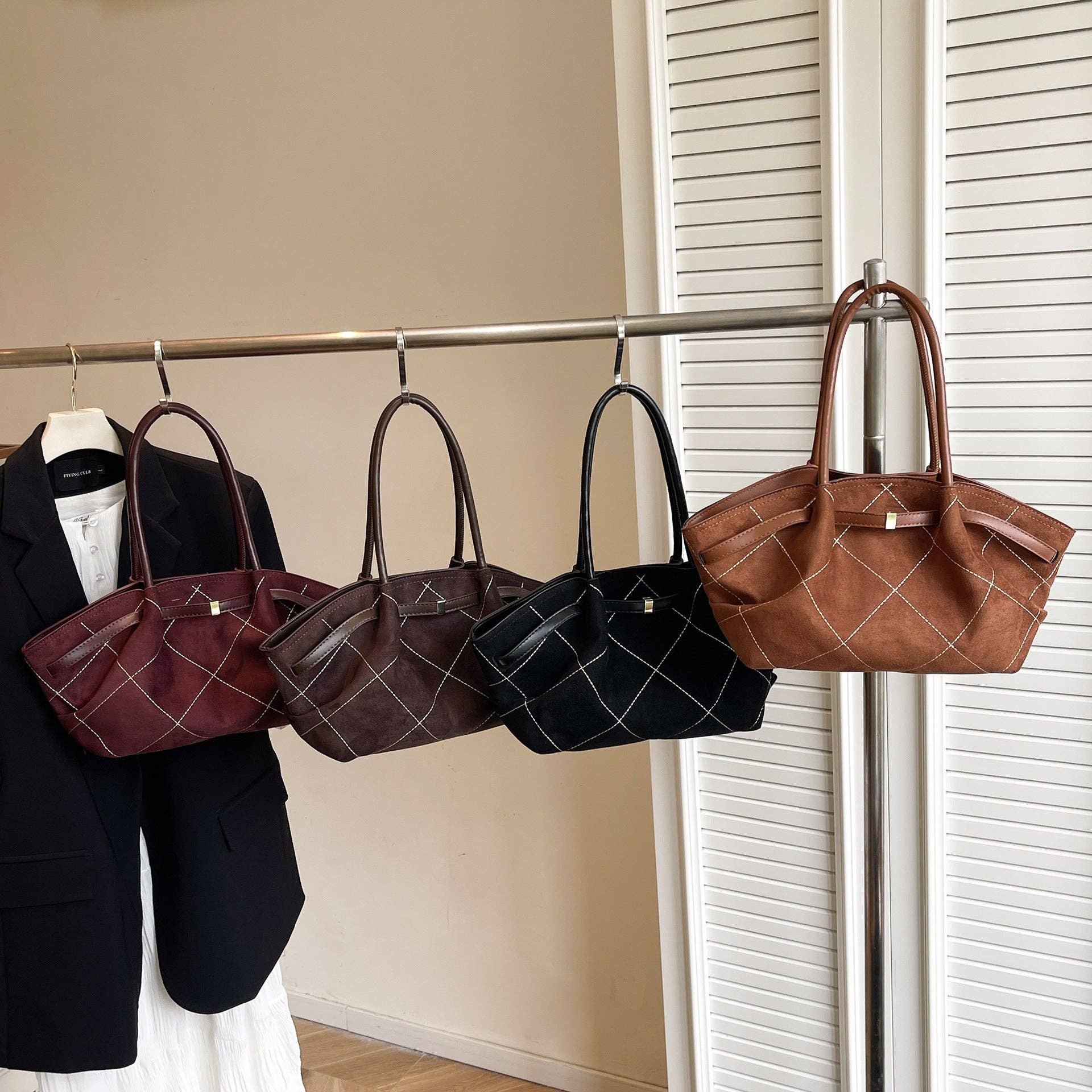 Elegant Quilted Large Capacity Tote Bag 8PU6BBG17