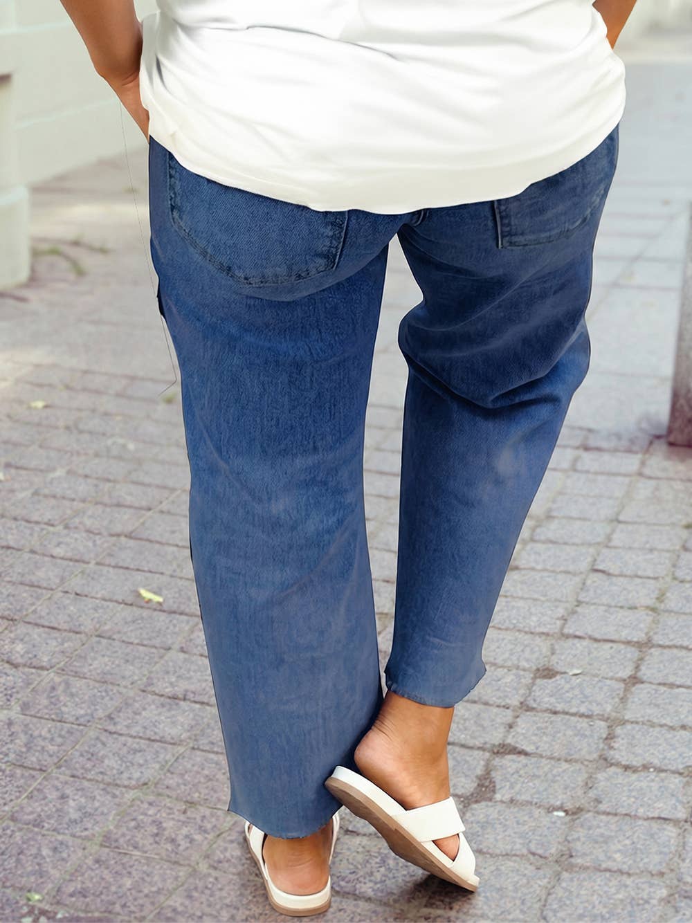 Solid Frayed Regular Cropped Light Wash Denim Jeans 4-4X