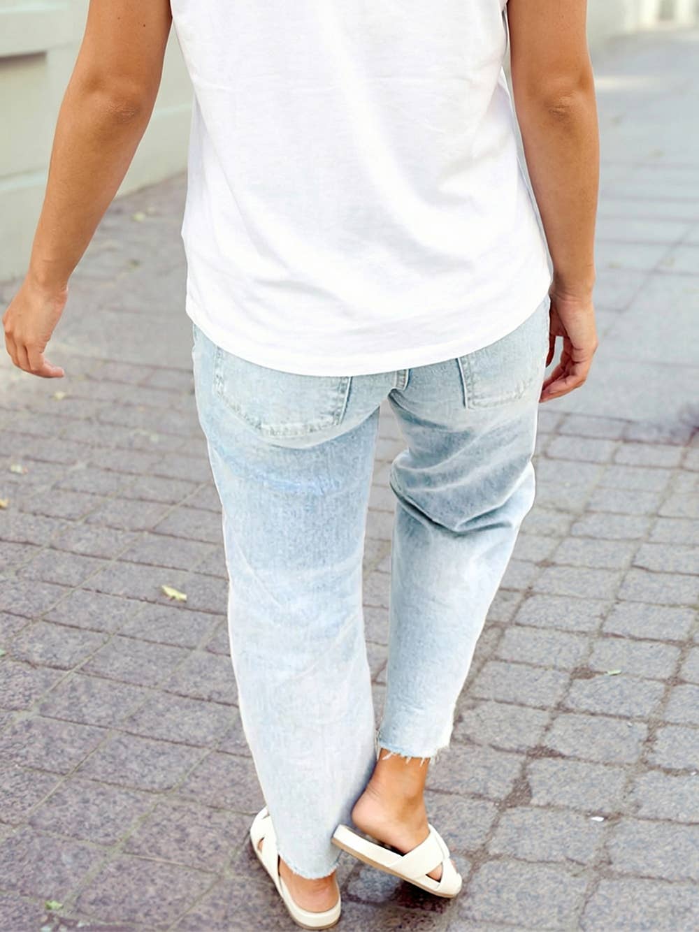 Solid Frayed Regular Cropped Light Wash Denim Jeans 4-4X